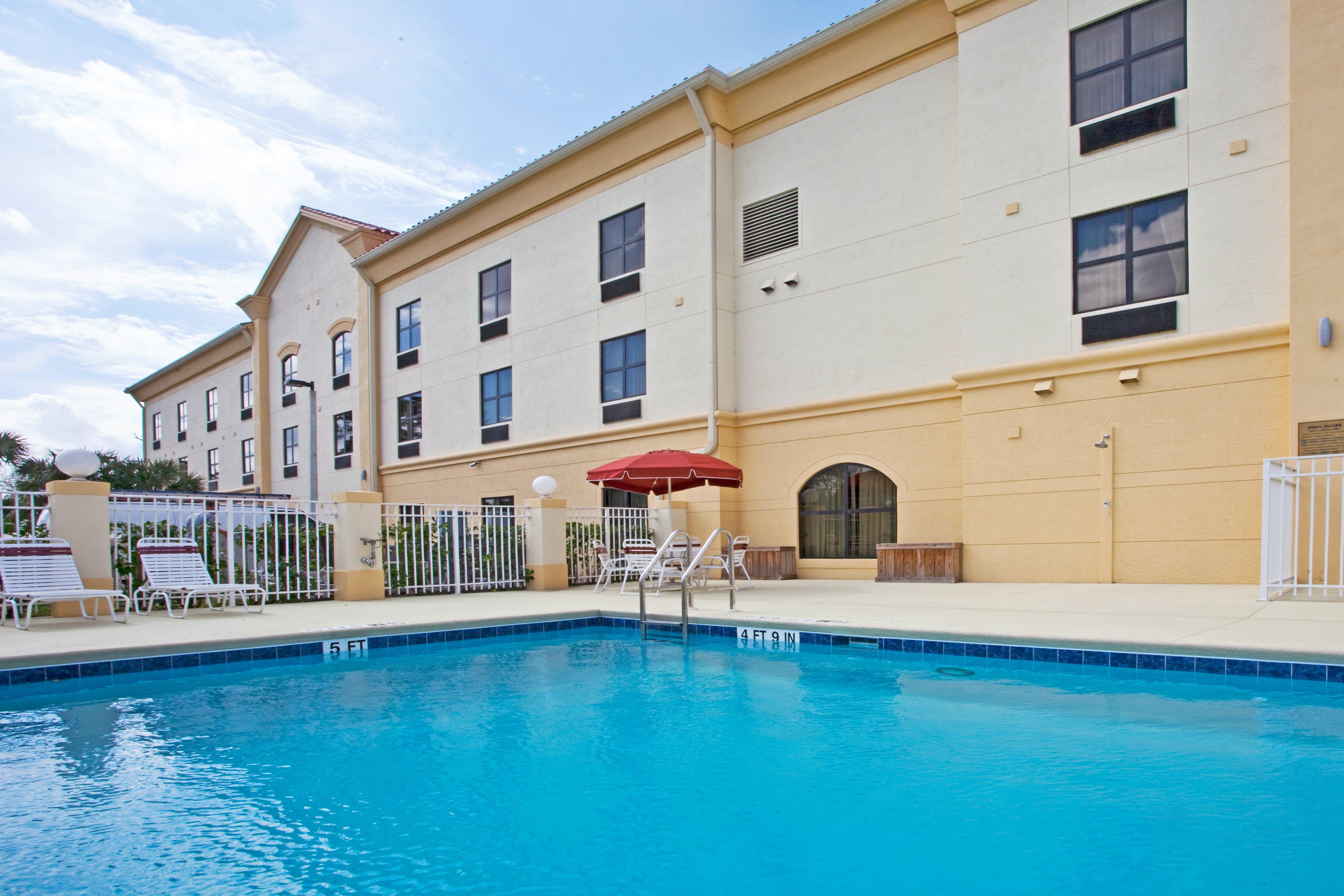Holiday Inn Express Stuart, An Ihg Hotel Palm City Exterior photo