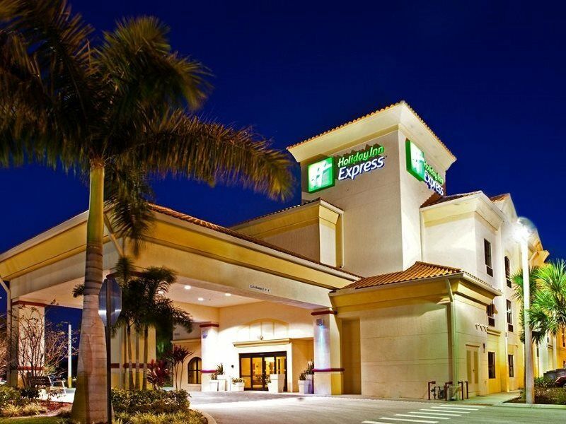 Holiday Inn Express Stuart By Ihg Palm City Exterior photo